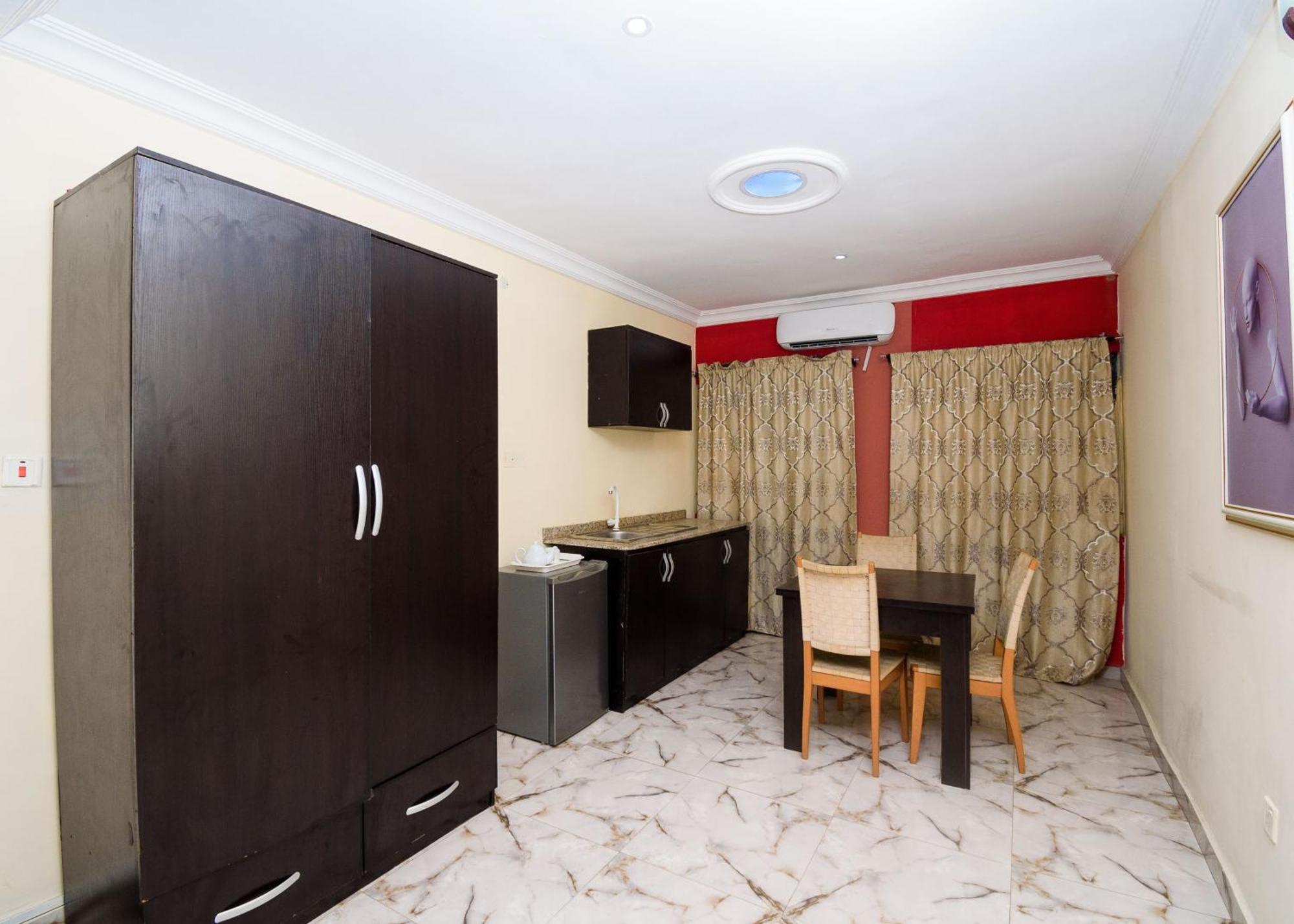 D'Tavern Apartment Ibadan Exterior photo