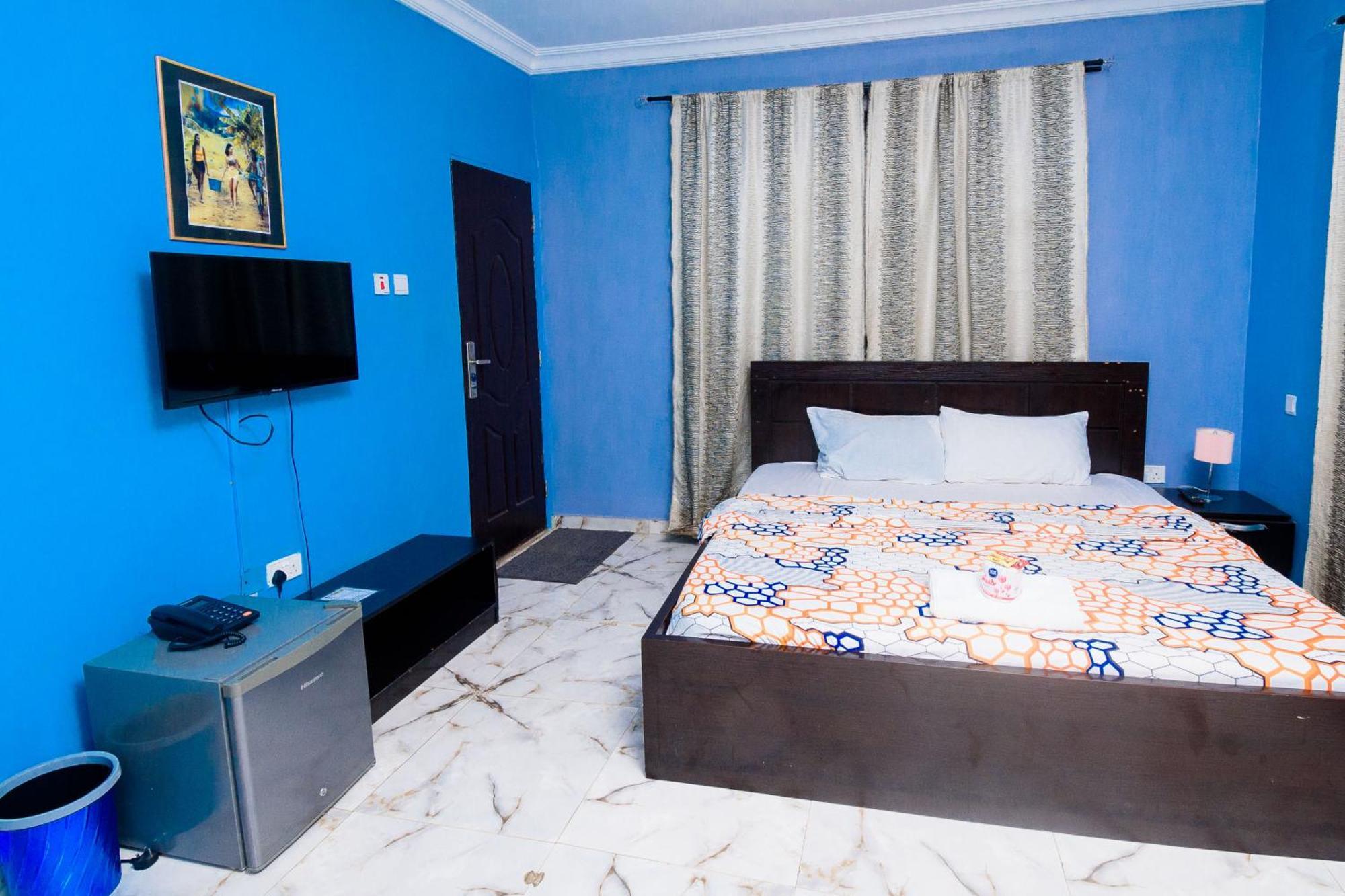 D'Tavern Apartment Ibadan Exterior photo