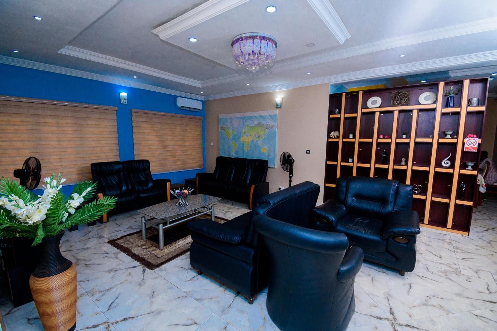 D'Tavern Apartment Ibadan Exterior photo